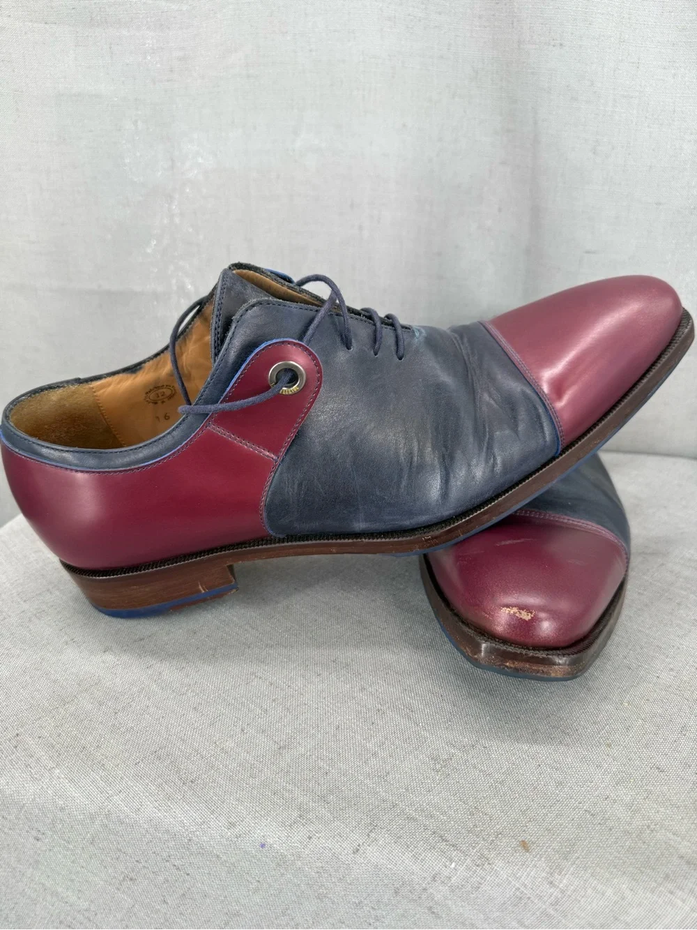 N/A john fluevog